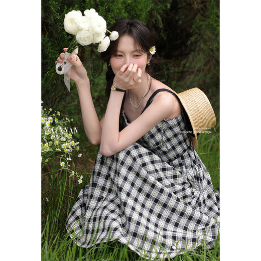 鹿向南「晨露格语」黑色格纹吊带连衣裙夏新款优雅气质显瘦长裙女 商品图3