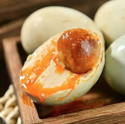 烤海鸭蛋️北部湾烤海鸭蛋传统古法密封腌制30天鲜香酥沙起沙流油超下饭基地直邮配料表干净 商品图3
