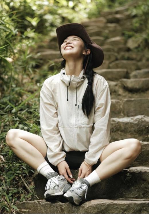 💥超硬核防晒❗️UPF100+❗️防晒力强 🍂【senlinJeep SD山系户外轻量化蝉翼防晒冲锋衣🌟】 同款售价800+💰 我们只要69💰  商品图0