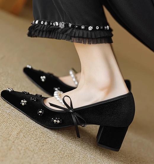 小香名媛真丝金丝绒珍珠尖头方跟鞋凉鞋 商品图3