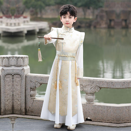 苏城纪夏新品男童汉服玉竹 商品图7