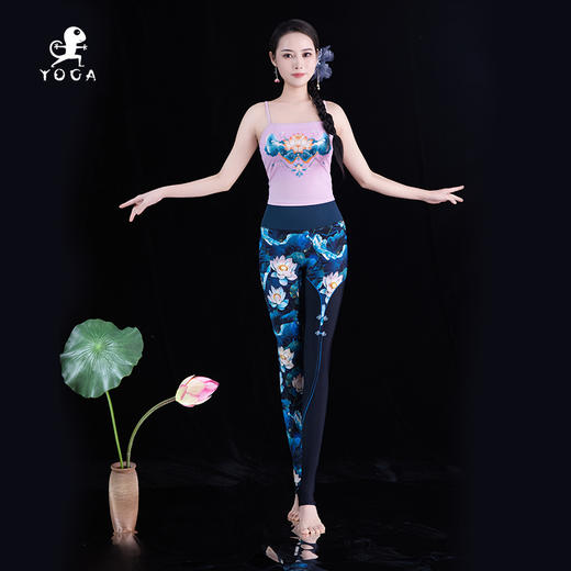 【现货秒发】壁虎瑜伽【墨韵莲心-套装】限量款印花瑜伽两件套 【可拆卸胸垫】（标准码） 商品图1