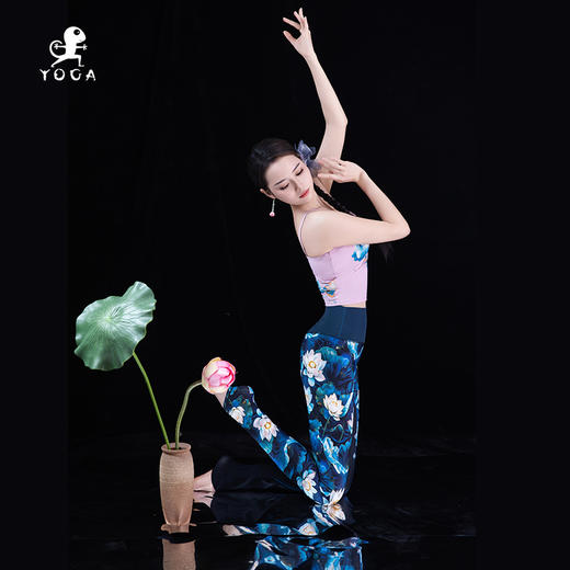 【现货秒发】壁虎瑜伽【墨韵莲心-套装】限量款印花瑜伽两件套 【可拆卸胸垫】（标准码） 商品图0