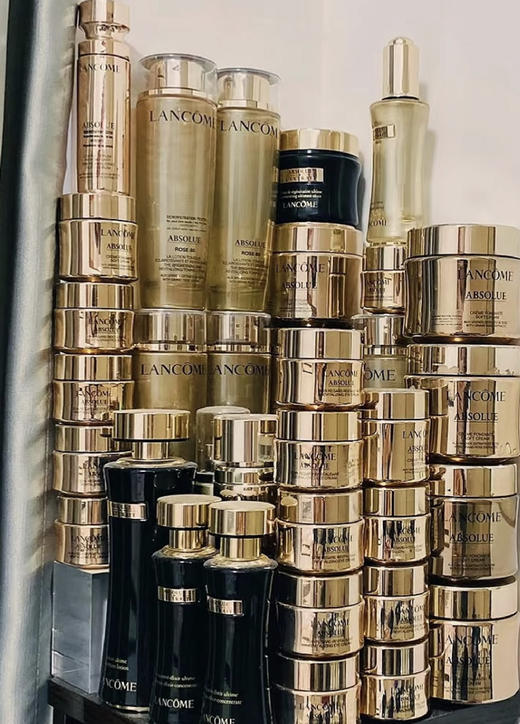 【兰蔻新版菁纯面霜60ml轻盈版岂滋润版】一夜回春的「黄金绷带」垮脸救星名不虚传“独 1无2的抗老面霜!直接养成嘭弹脸! 皮肤透到发光!!真的嘭起来了!! 商品图2