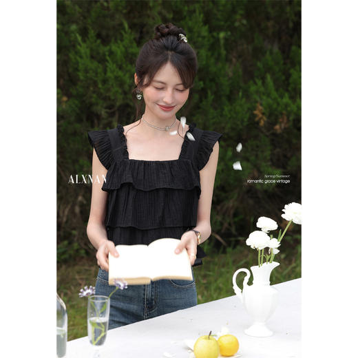 【6折秒杀】鹿向南「温婉气质」黑色方领背心夏新款时尚宽松百搭荷叶边上衣女L55637 商品图2