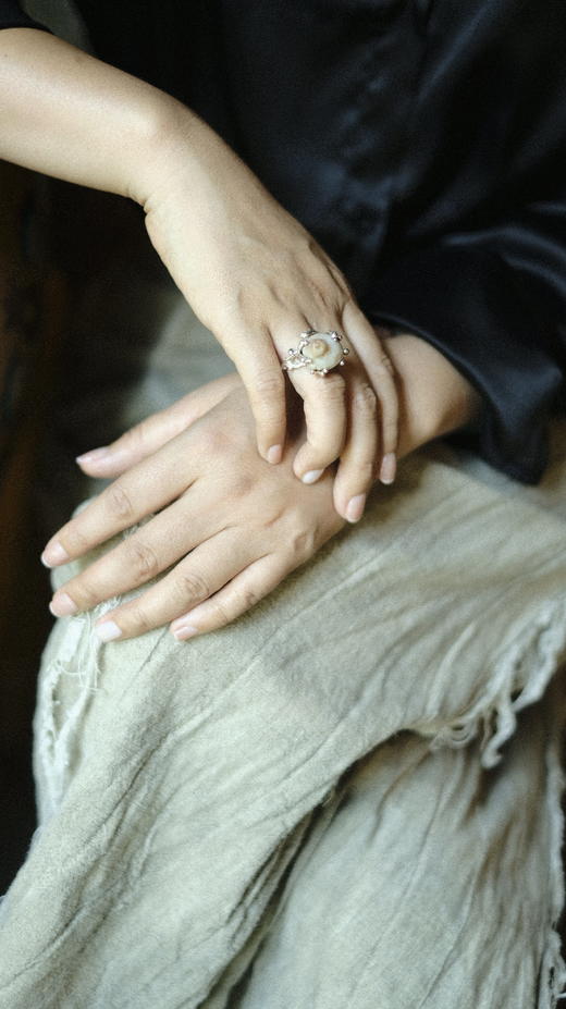 老玛瑙海乌龟戒指 商品图1