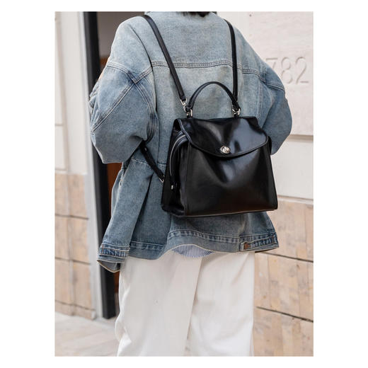 【预售3天】2025高级简约包手提包小众大容量通勤百搭双肩包背包女包F9872 商品图1