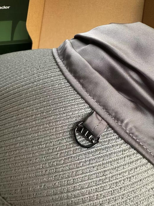 原单正品蕉下防晒贝壳帽防紫外线UPF50+户外空顶帽可折叠太阳帽
两色一批货，轻量帽身 云感防晒，有效隔阻紫外线99.58% 一帽2戴，汉带3A抑菌，
官网179，原盒 商品图7