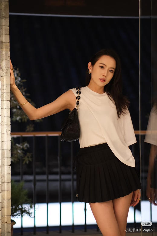 512-7 独家圆正 lew弹力贴身拼接式 不对称设计短袖Tee 我穿L 商品图13