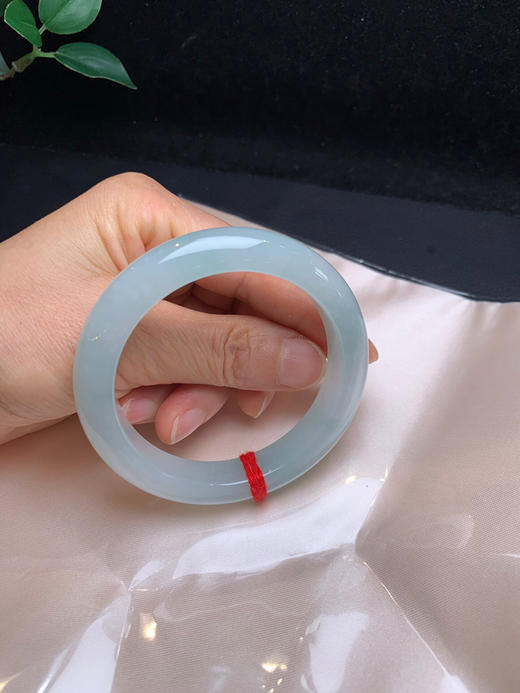 612922，56浅绿底手镯，清新甜绿色，润润的，干净清爽 商品图5