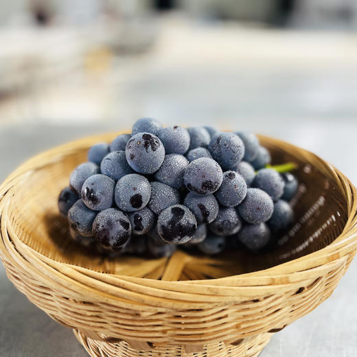 【顺丰包邮 东方黑珍珠】云南夏黑葡萄 无籽黑提葡萄 产地直发 2斤家庭装/3斤5斤彩箱装 商品图1