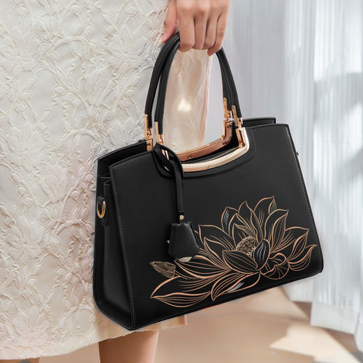 【预售3天】刺绣新中式大容量手提女士妈妈包大气高级感斜挎女包LF311MD 商品图6