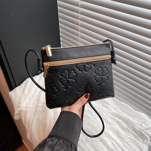 雀说 真皮菱格压花单肩包四叶草斜挎包小方包2037 商品图0