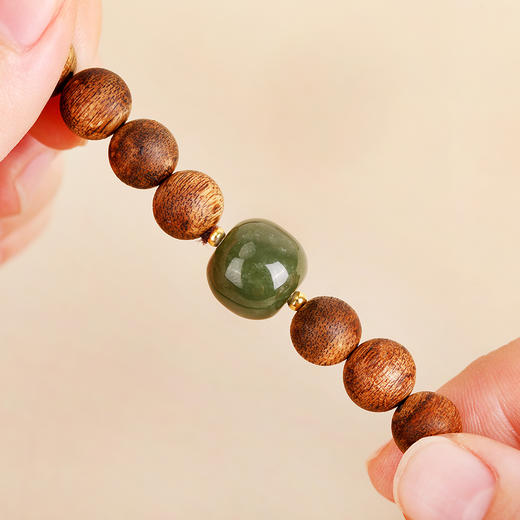 武当·灵玉沉香手串 新疆渐变和田玉 温润细腻 精选沉香 油脂丰富 商品图5