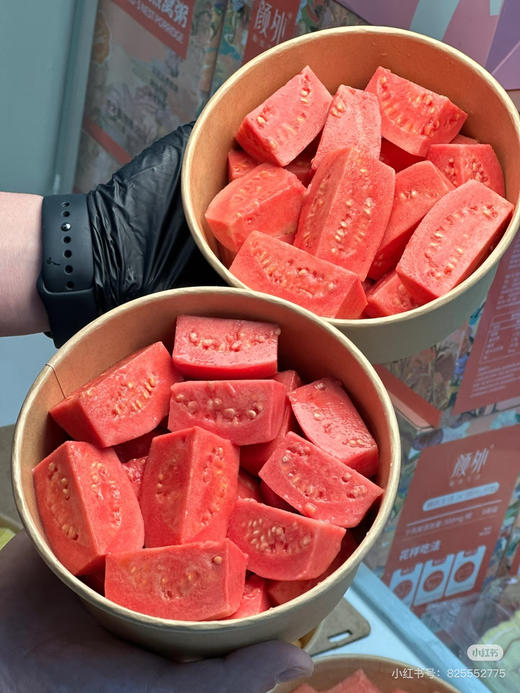 【鲜果切】红心草莓芭乐750ml 商品图0