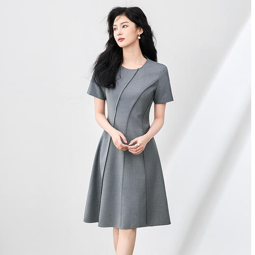 「高货wl」全新升级【铂金会员321/天猫429/差价108】(21453)洛诗琳法式气质高级感连衣裙2025夏季简约圆领收腰裙子 商品图0