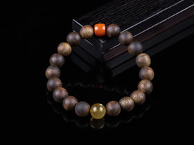 XY0331沉香+蜜蜡南红手串