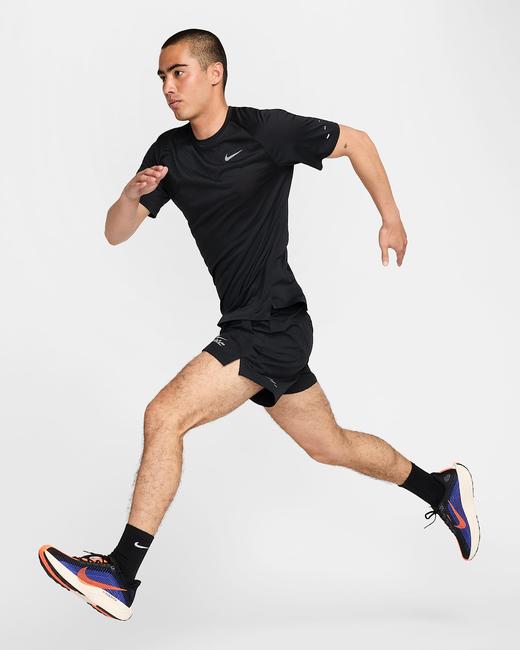 Nike 耐克Stride Dri-FIT ADV 男子速干短袖跑步上衣HV5204-010 商品图6