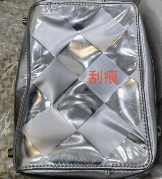 819101890299  迪桑娜DISSONA  迪桑娜新款真皮女式斜挎包时尚女包  规格:19x6.5x12.5cm 商品图4