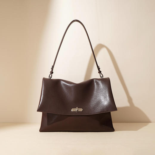 【预售3天】2025年新款托特包女大容量通勤单肩斜挎包小众设计包M7713F 商品图0