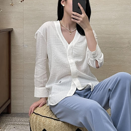 「K」洛诗琳35723V领真丝开衫2025夏季薄款小蜜蜂刺绣上衣0803 商品图1