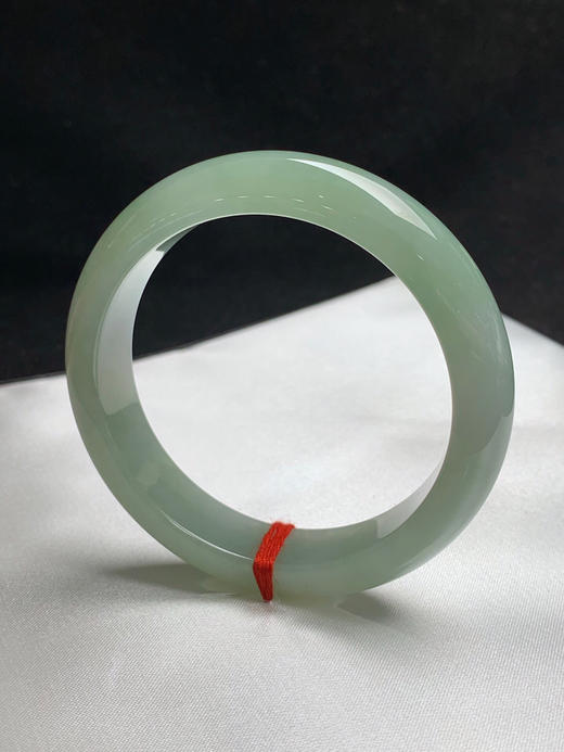 612932，56.5圈口，糯化葡萄肉正圈平安镯，底色清爽，底色胶润 商品图2