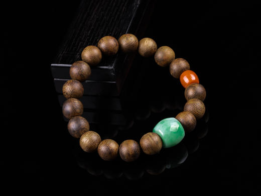 XY0329沉香+翡翠南红桶珠手串 商品图1