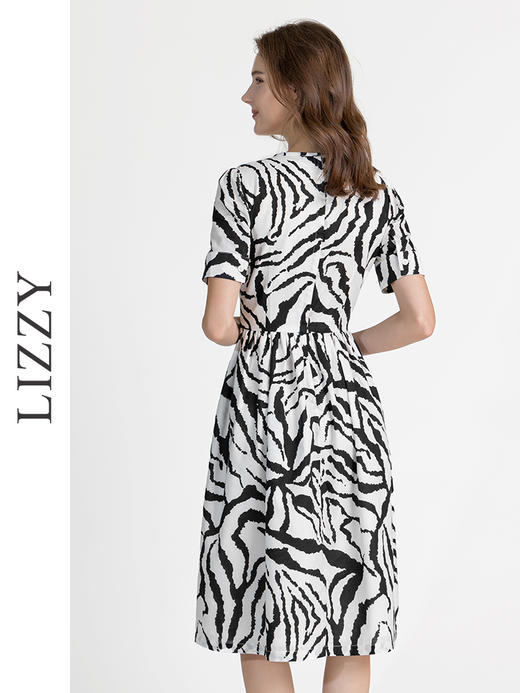 LIZZY夏季简约清爽印花圆领通勤短袖连衣裙6559 商品图3