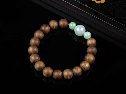 XY0330沉香+翡翠三和手串 商品图6