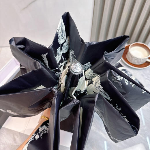 夏季特惠💰230 香奈儿 夏季新款 全自动折叠晴雨伞 商品图4