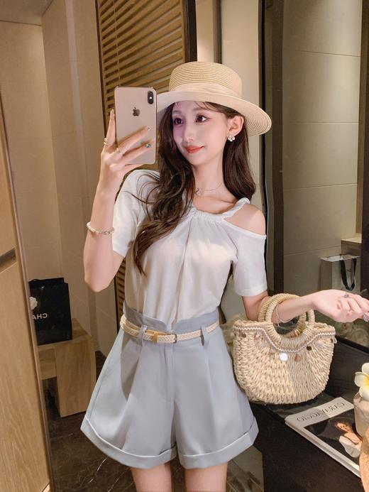 张心子【心动讯号】性感扭结露肩气质上T恤上衣 U2505033 商品图2