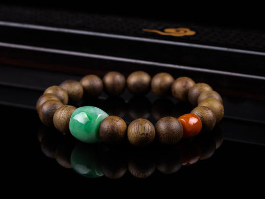 XY0329沉香+翡翠南红桶珠手串 商品图6