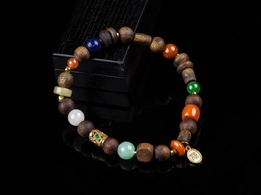 XY0336沉香+翡翠南红多宝随型手串 商品图1