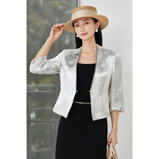 米思阳2026春季新款奢感醋酸新中式潮流短外套气质高级感缎面外搭1883 商品图6