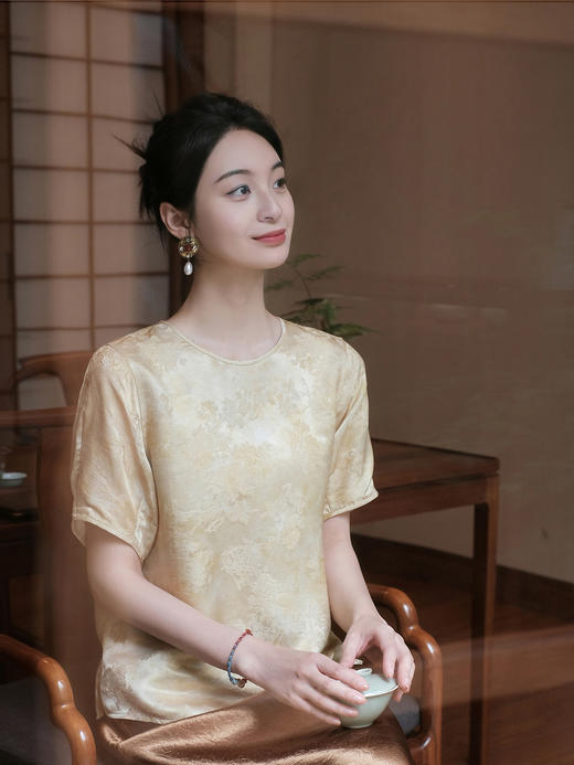 盛唐婧| 新中式真丝炒色圆领上衣 商品图0