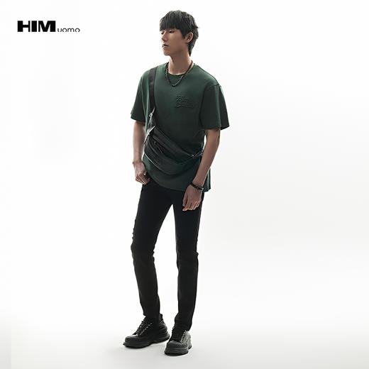 HIM漢崇  男士舒适透气圆领T恤简约立体字母压花短袖上衣 2026春季 商品图1