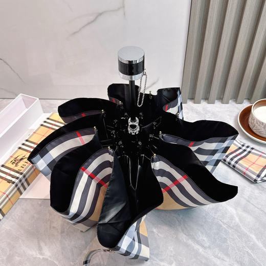 夏季特惠💰220 巴宝莉 夏季新款 手动折叠晴雨伞 商品图4