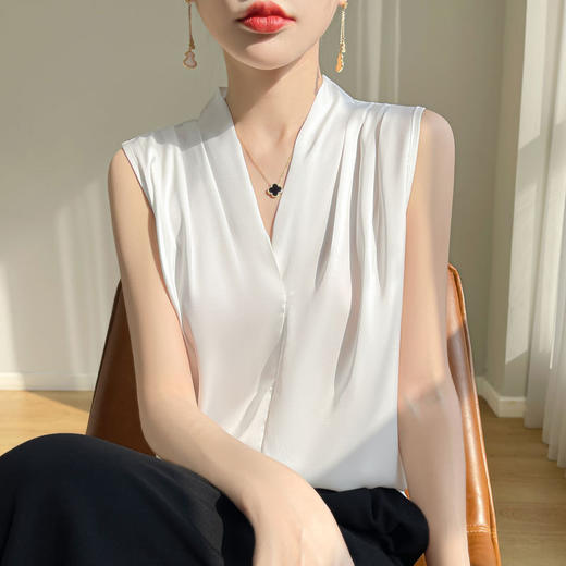 雀说醋酸缎面v领吊带背心女气质显瘦西装 内搭无袖外穿挂脖上衣ALA12-5-A31 商品图1