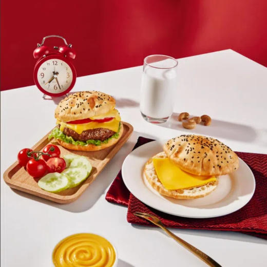 【限时！买汉堡送薯条！】小萨牛牛 早餐微波汉堡100g*6个 安格斯牛肉芝士风味，方便营养早餐，微波90秒即食，新西兰进口车达芝士片，奶香味十足 商品图3