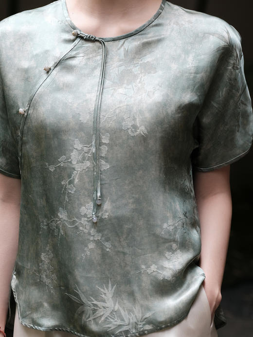 盛唐婧| 新中式真丝炒色斜襟领上衣 商品图3