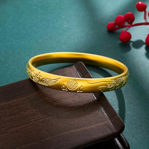【限时克减150元】足金999 #婚庆 古法空心固口手镯龙凤戏珠龙凤镯龙凤呈祥婚嫁手镯（面宽约7.8-8.2mm，厚约3.7mm）(YQGFSZ00518)预售产品下单后不退款不退货不换货不补差价 商品图1