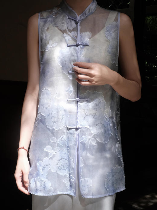 盛唐婧| 新中式立领真丝剪花绡对襟长马甲背心-蓝色 商品图2