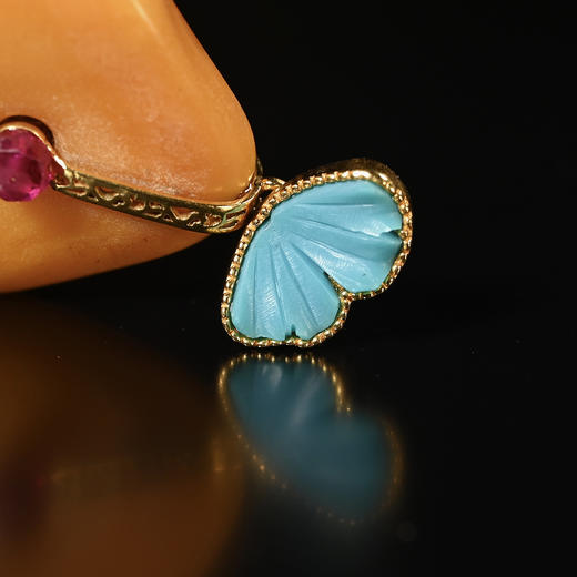 西藏清代蜜蜡+20世纪欧洲绿松石花瓣项坠 商品图5