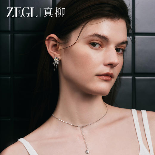 ZEGL真柳雏菊系列花朵耳环女新款爆款小众高级耳钉适合夏天的耳饰 商品图4