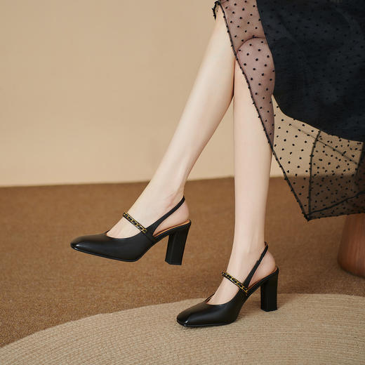 【预售5天】法式气质包头凉鞋女春夏新款真皮玛丽珍鞋粗跟链条粉色高跟鞋QS&6092 商品图3