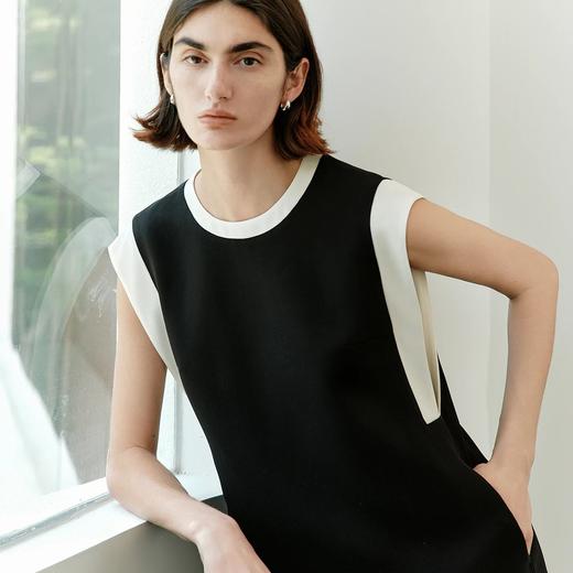 【破价】N°28 夏季2025新款法式设计琴键裙无袖连衣裙女 垂感圆领拼色中长款裙子885251L233/885252L592 商品图5