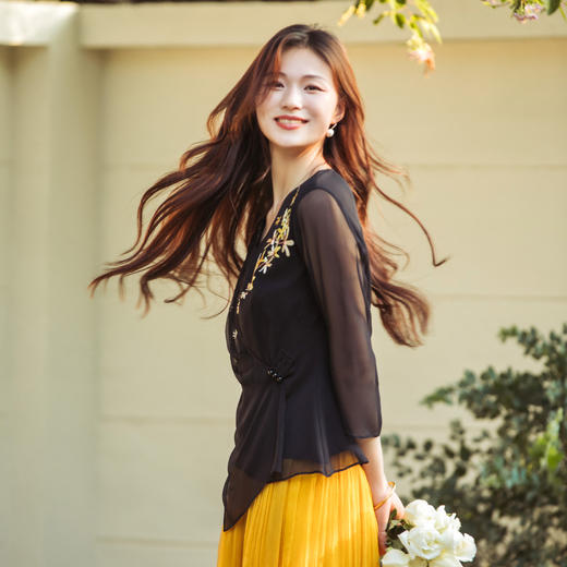 【林栖设计小店】（现货）【林栖推荐】2025春夏新品绣花衬衣优雅长袖上衣女N1952485 商品图6