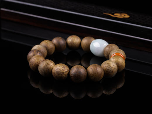 XY0328沉香+翡翠南红手串 商品图4