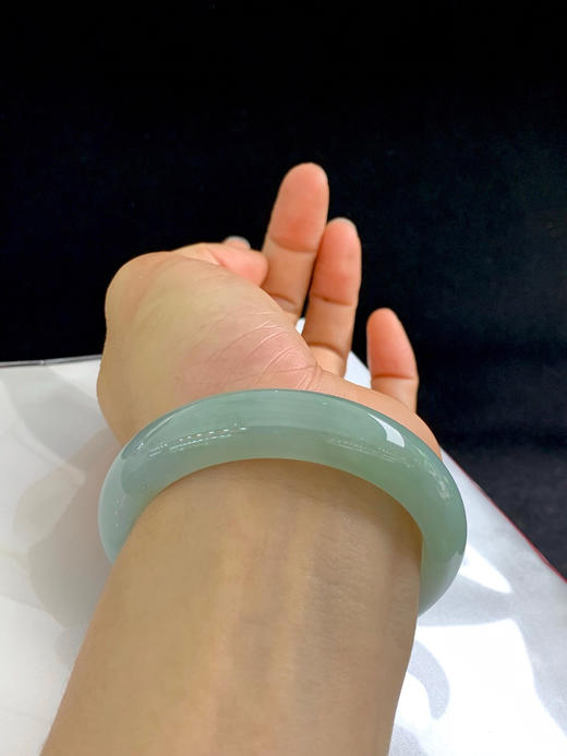 612932，56.5圈口，糯化葡萄肉正圈平安镯，底色清爽，底色胶润 商品图5