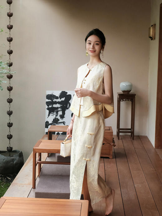 盛唐婧| 新中式真丝双色冠乐皱对襟马甲-黄色 商品图6